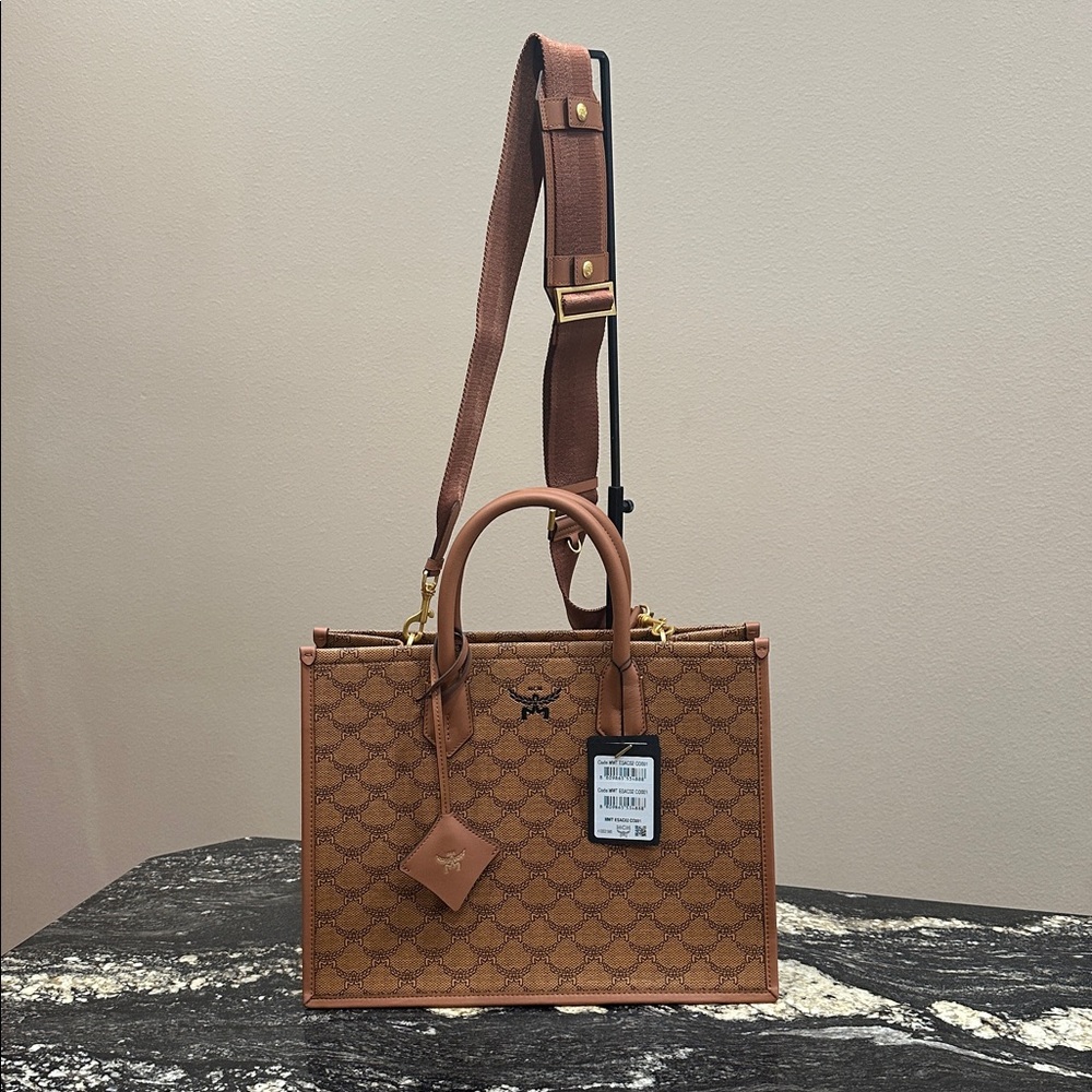 NWT MCM Medium Himmel Lauretos Tote - with COA - Picture 10 of 16